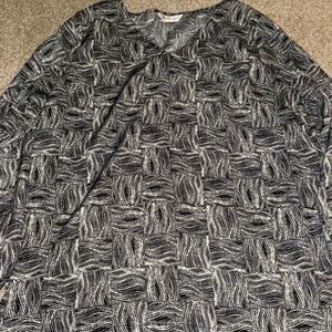 Christoper and banks top